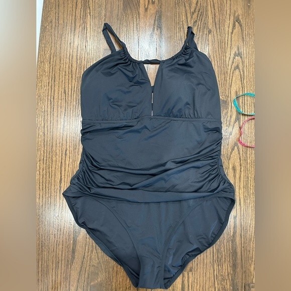 La Blanca Island Goddess High-Neck One-Piece Swimsuit Size 22W New - Picture 3 of 8